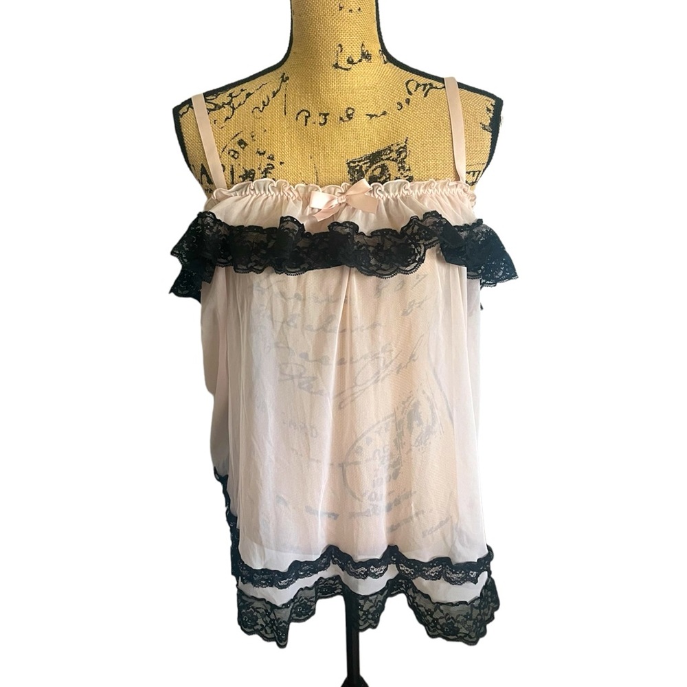 Victoria’s Secret Sexy Nighty in Pink and Black Size Large w/ adjustable straps
